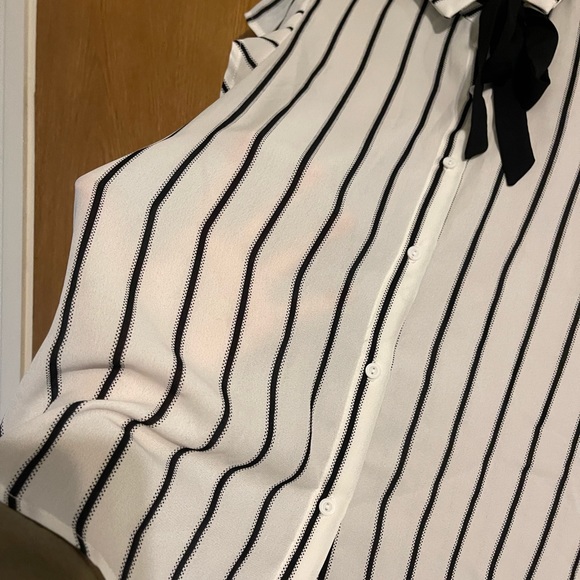 Lulus Blouse - Picture 4 of 6